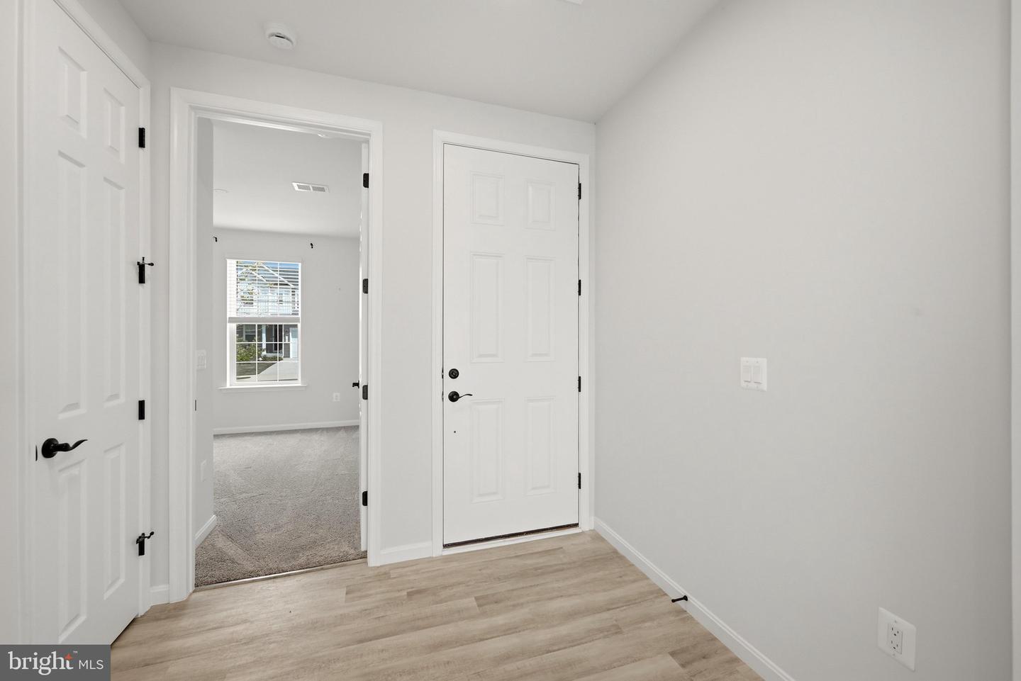 102 Curtain Fall Dr Property Photo 25
