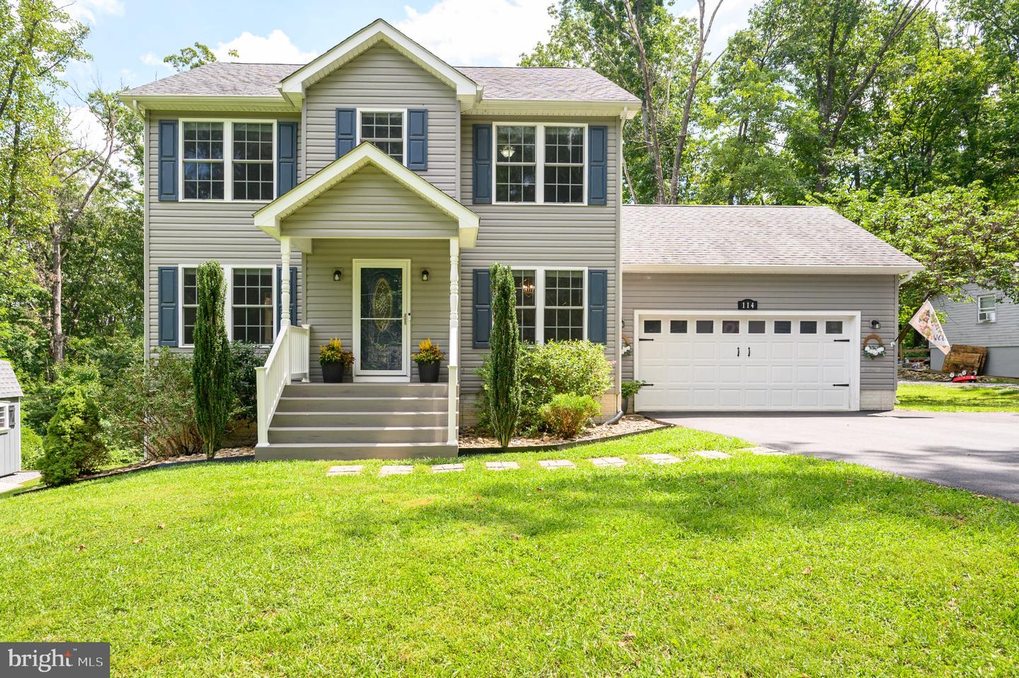 114 Comanche Trl Property Photo 1