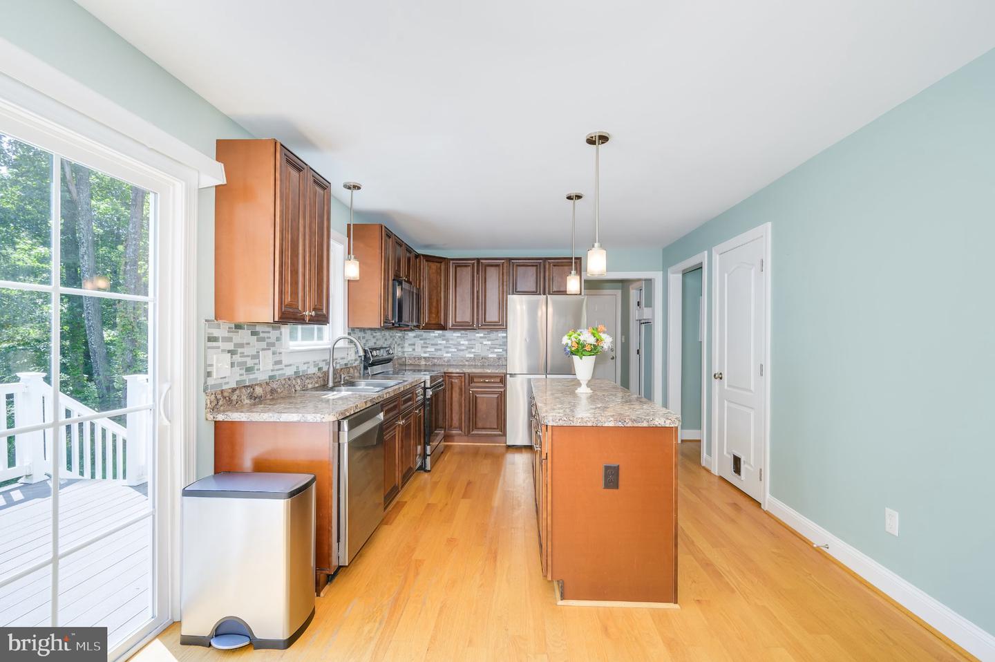 114 Comanche Trl Property Photo 8