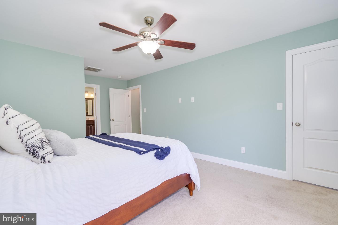 114 Comanche Trl Property Photo 28