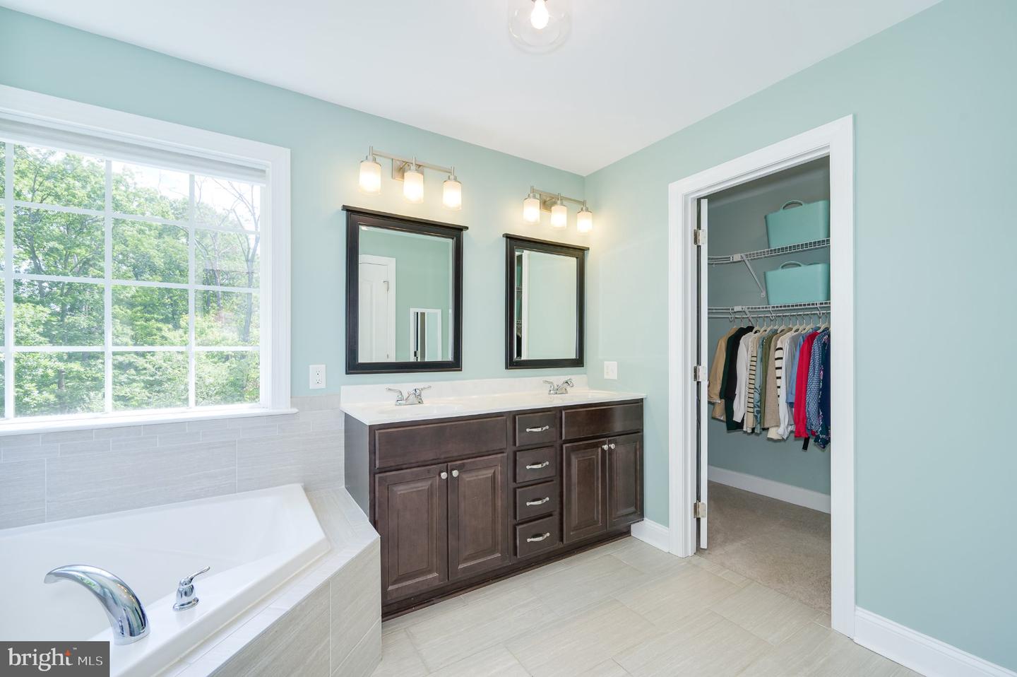 114 Comanche Trl Property Photo 32