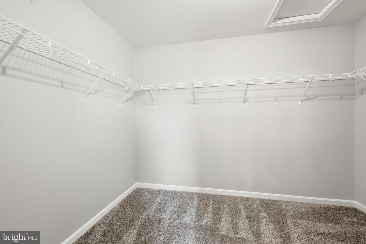 437 Town Run Ln Property Photo 36
