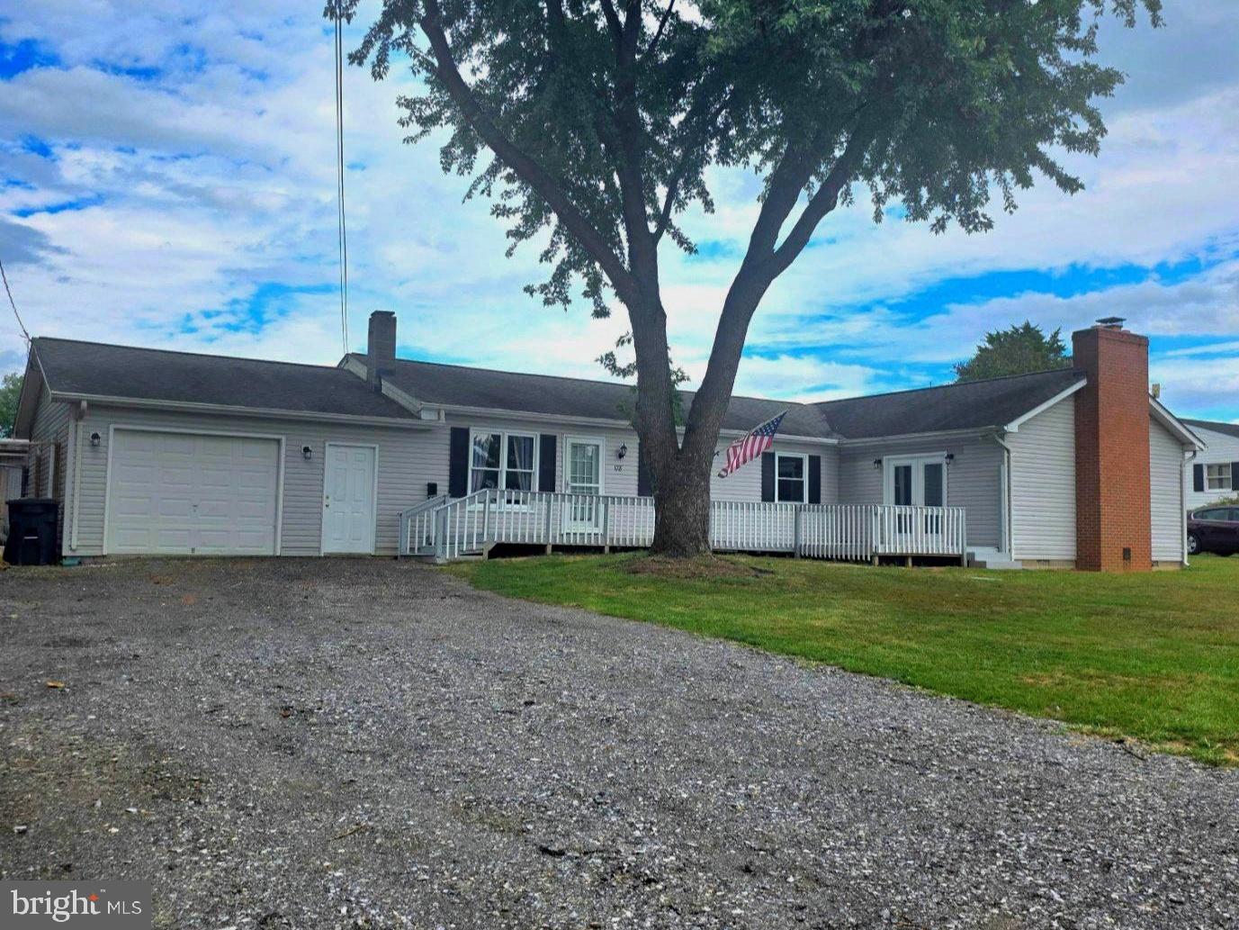 178 Payne Rd Property Photo 1