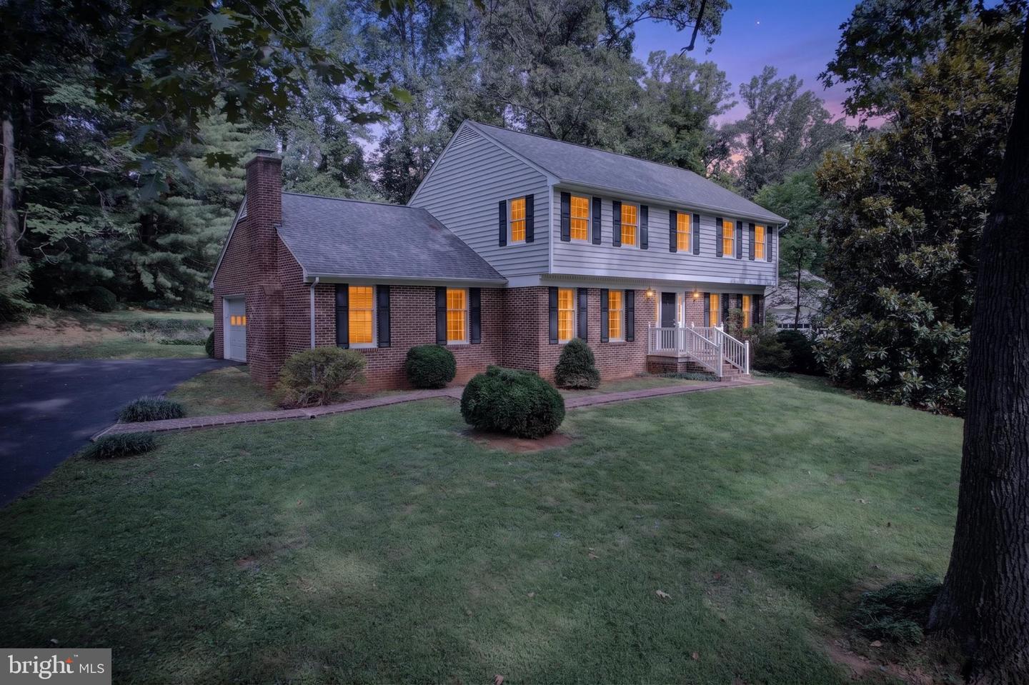 102 Forest Valley Rd Property Photo 2