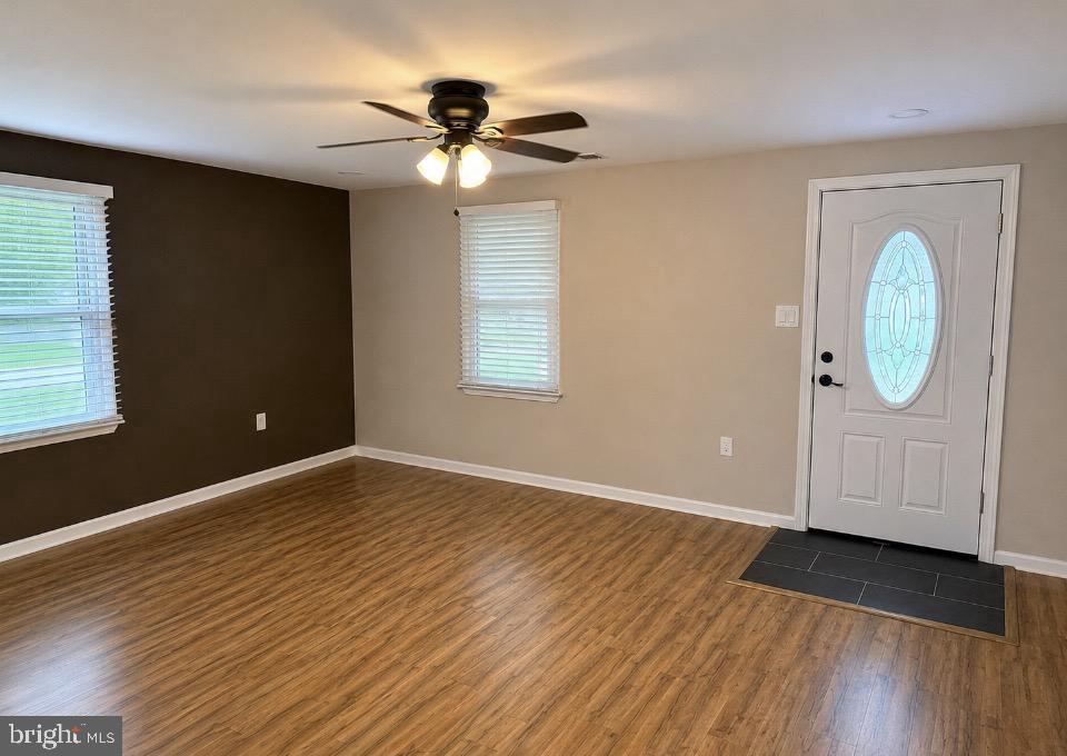 182 Mason St Property Photo 4
