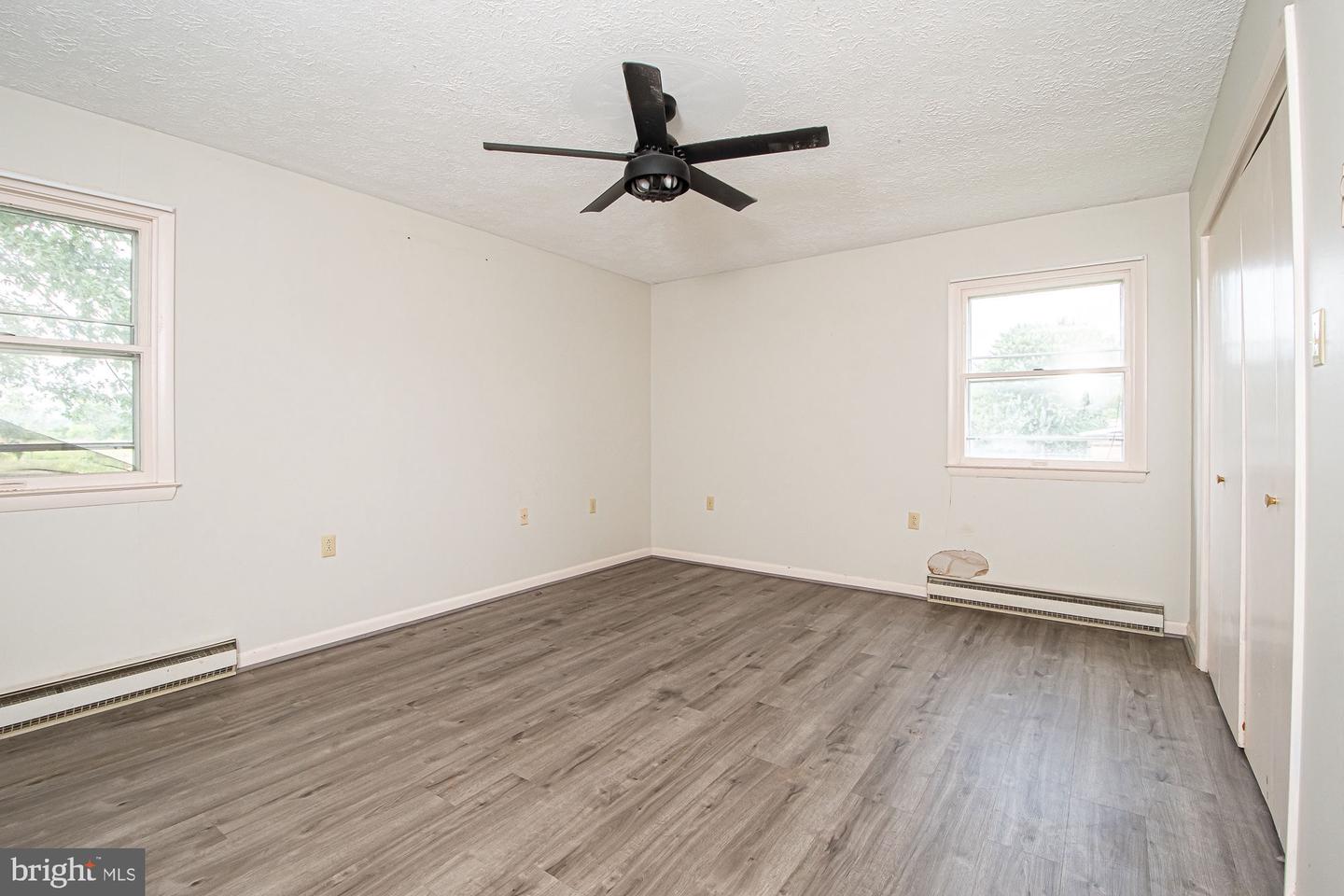 352 Woodchuck Ln Property Photo 21