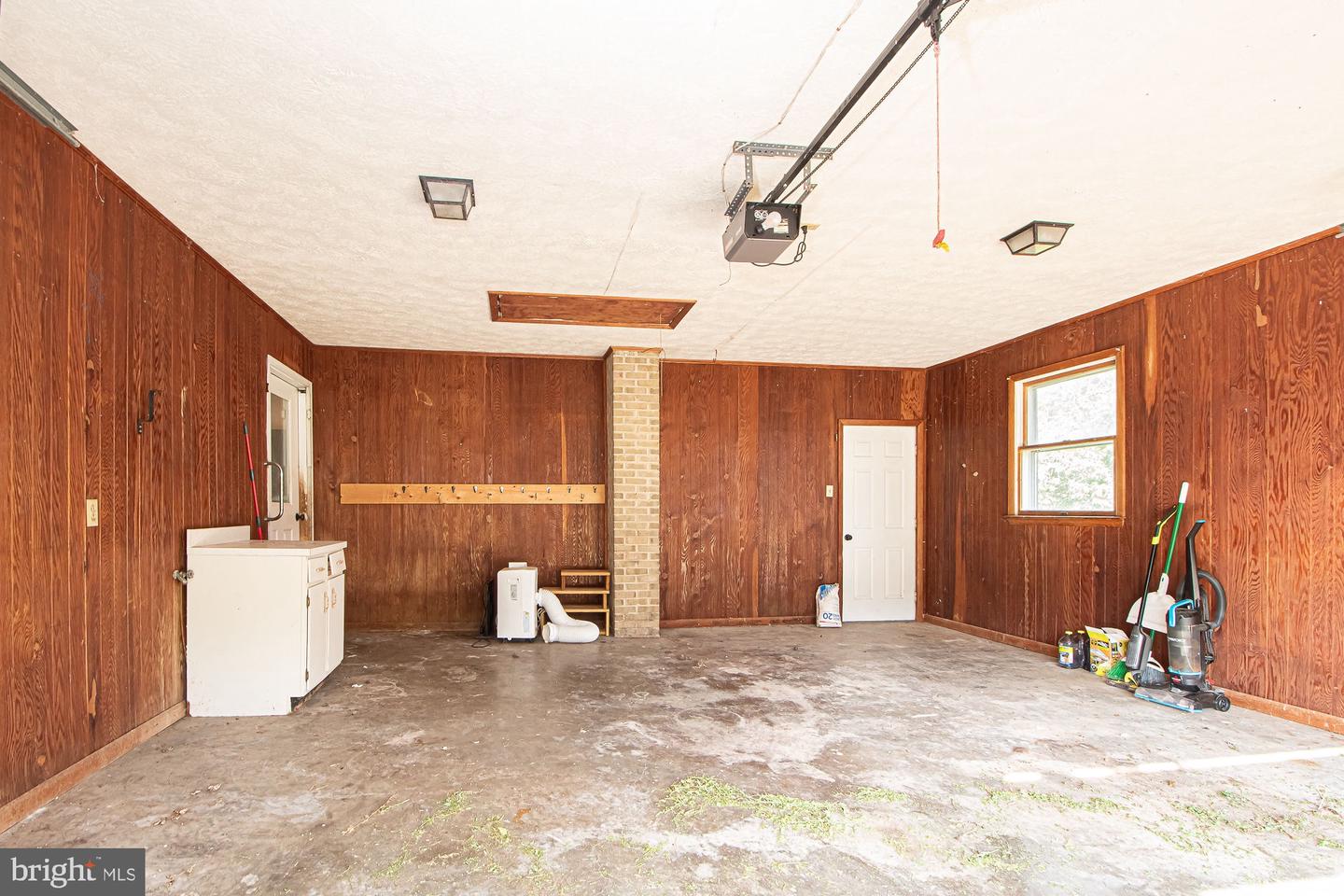 352 Woodchuck Ln Property Photo 27