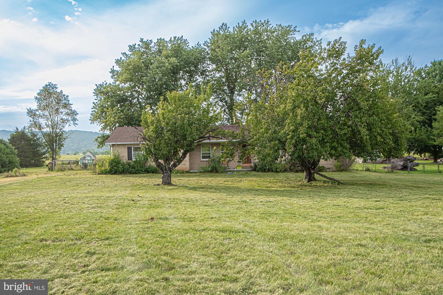 352 Woodchuck Ln Property Photo 29