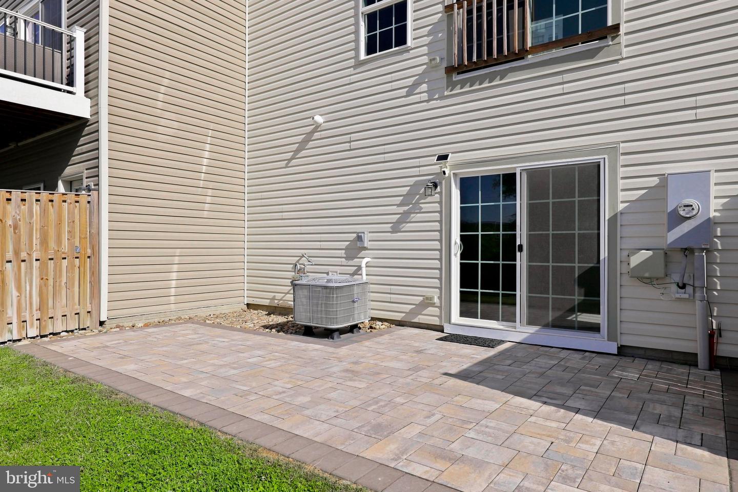 206 Crofton Ct Property Photo 45