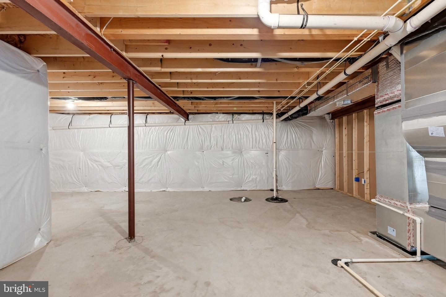 131 Emmet St Property Photo 31