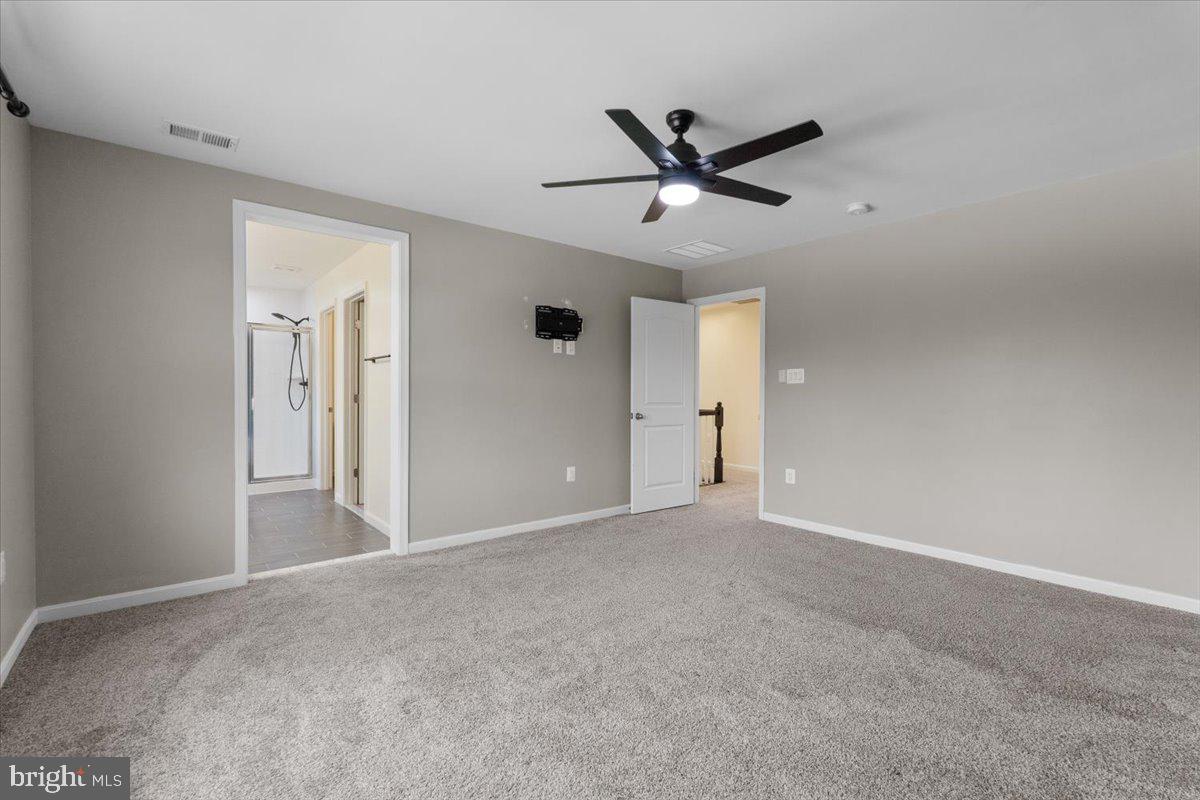 124 Lenore Ln Property Photo 17
