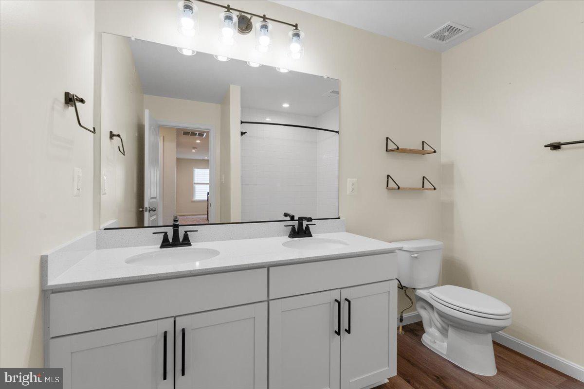 124 Lenore Ln Property Photo 23