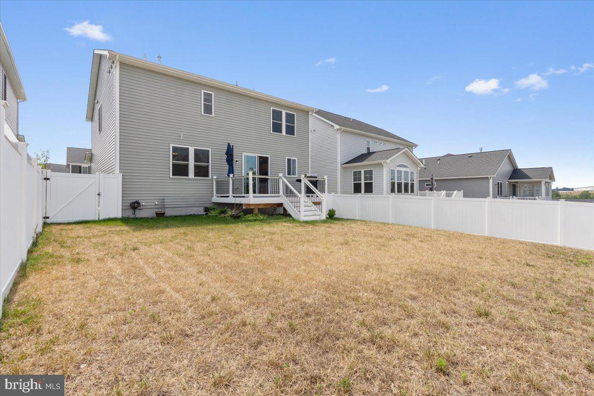 124 Lenore Ln Property Photo 33