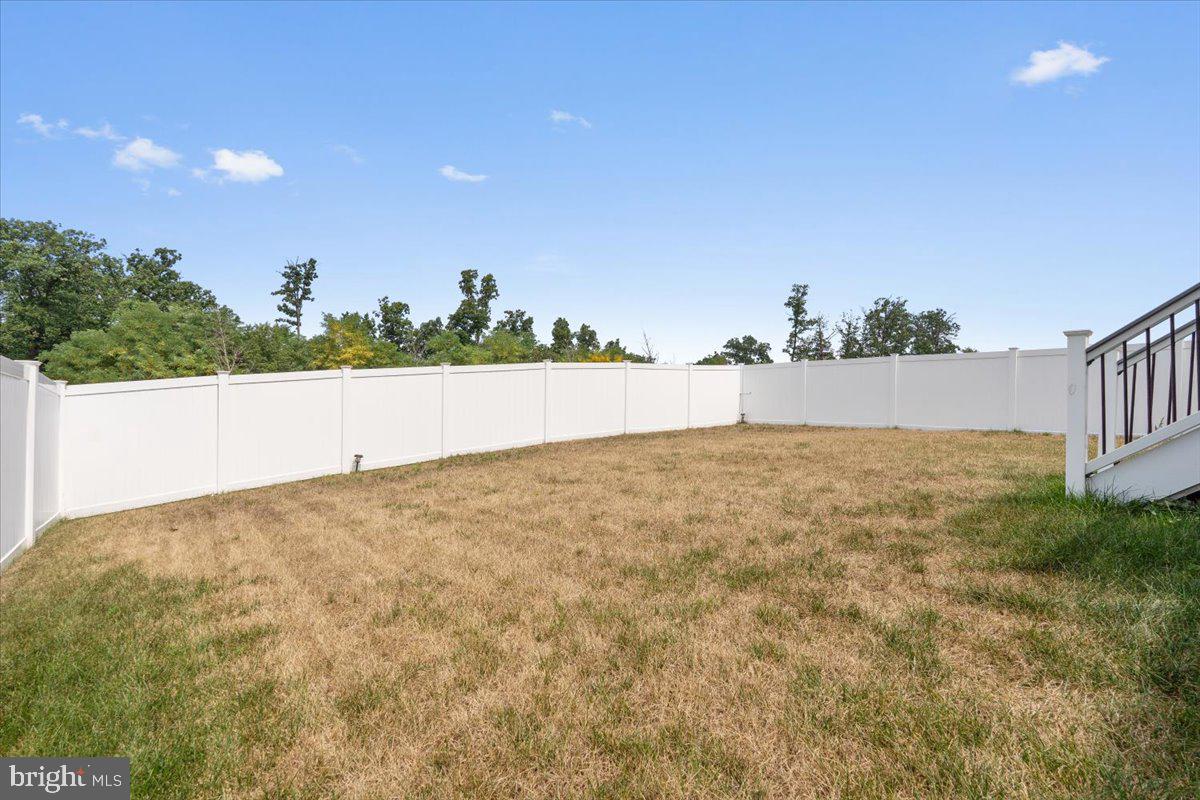 124 Lenore Ln Property Photo 35