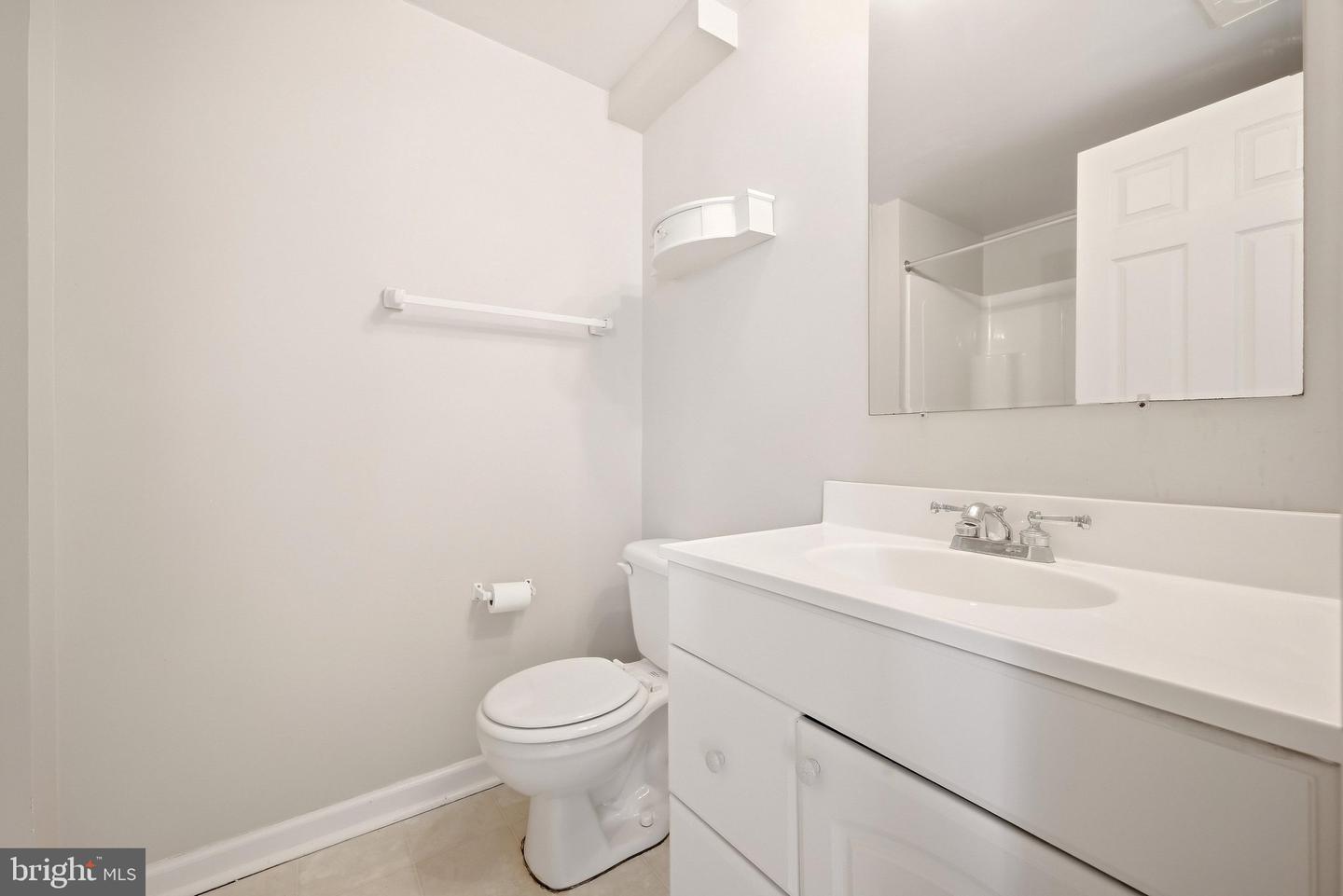 323 Copperfield Ln Property Photo 32