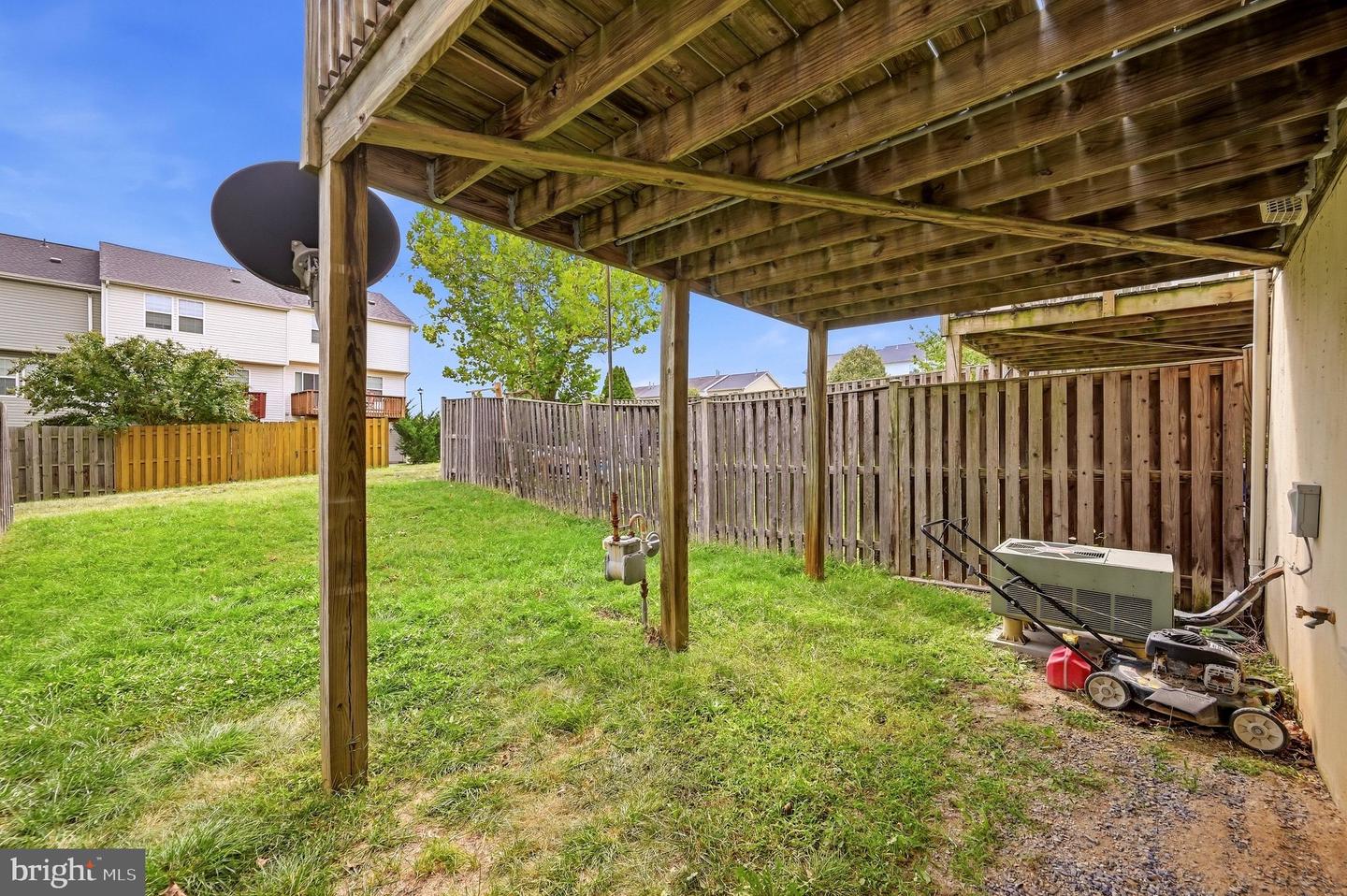 323 Copperfield Ln Property Photo 37