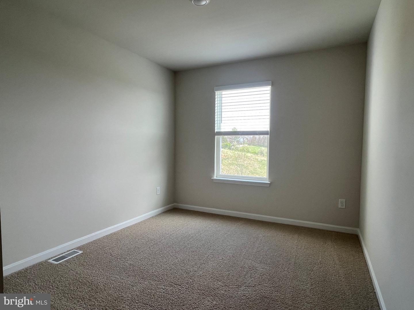 147 TIGNEY DR Property Photo 1