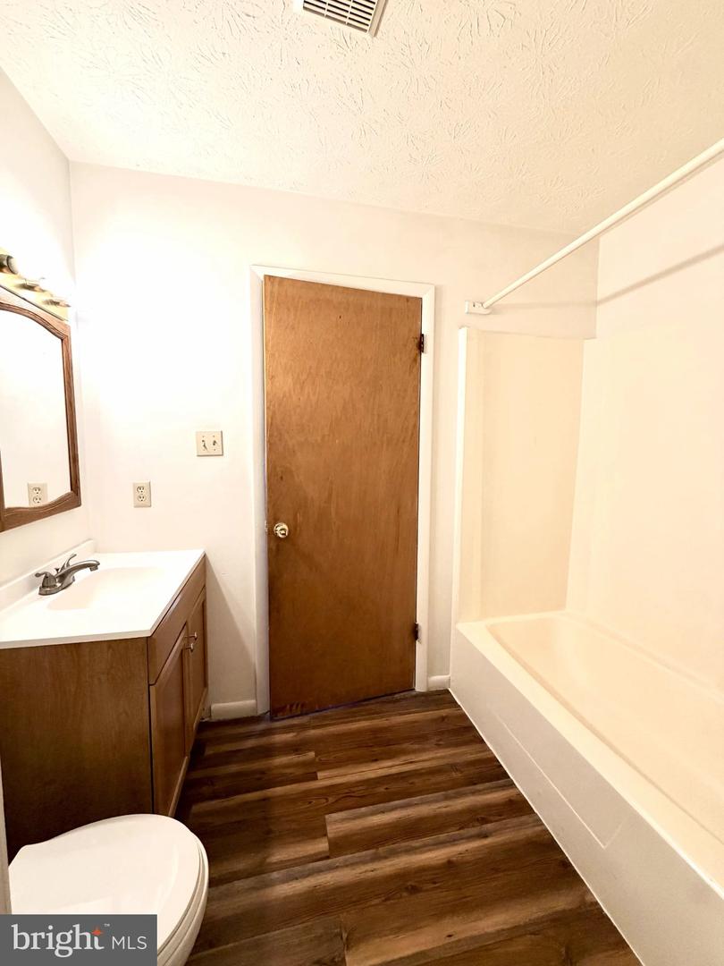 111 Haven Ter Property Photo 13