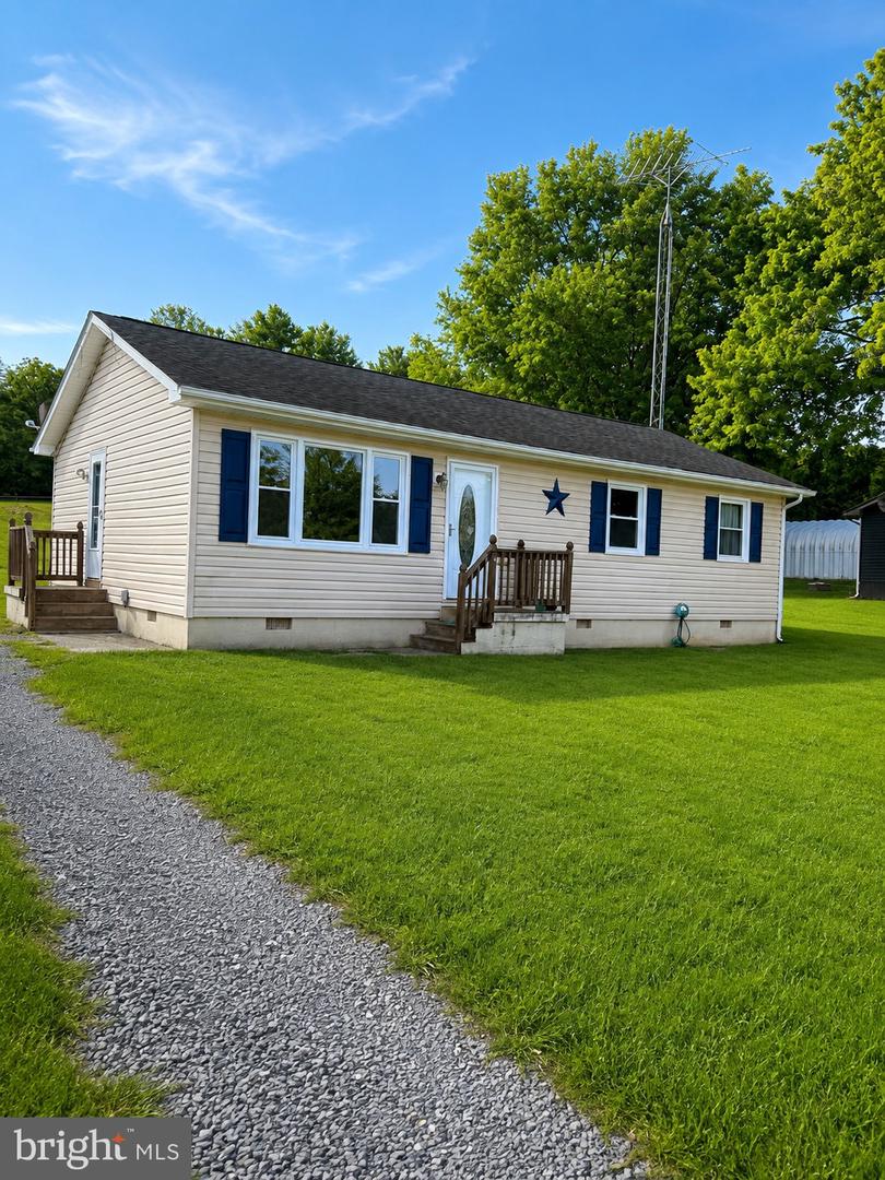 589 Ruebuck Rd Property Photo 1