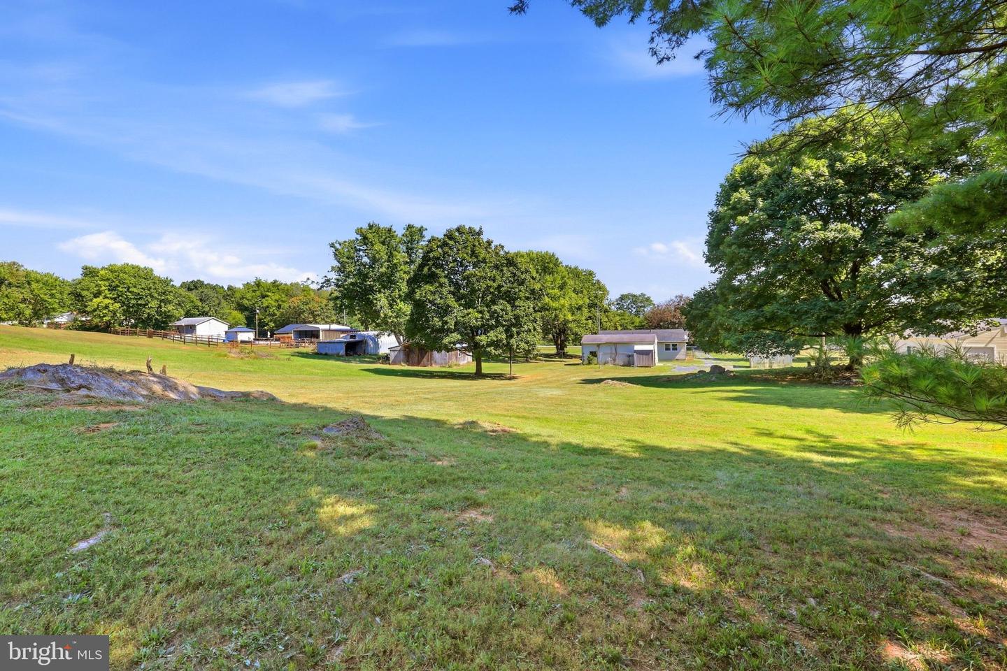 589 Ruebuck Rd Property Photo 31