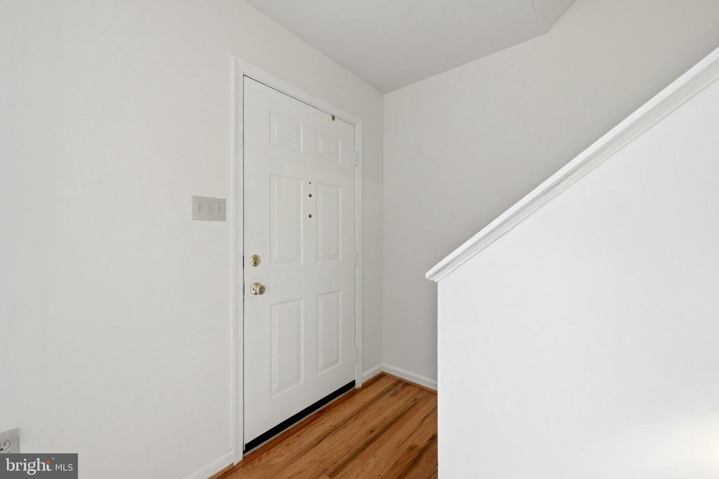 261 Waterford Ln Property Photo 3
