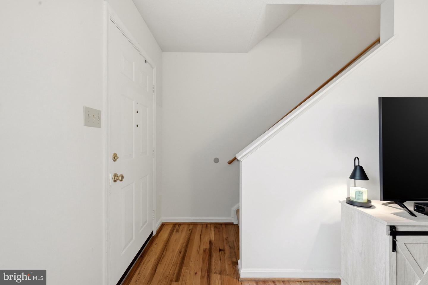 261 Waterford Ln Property Photo 4