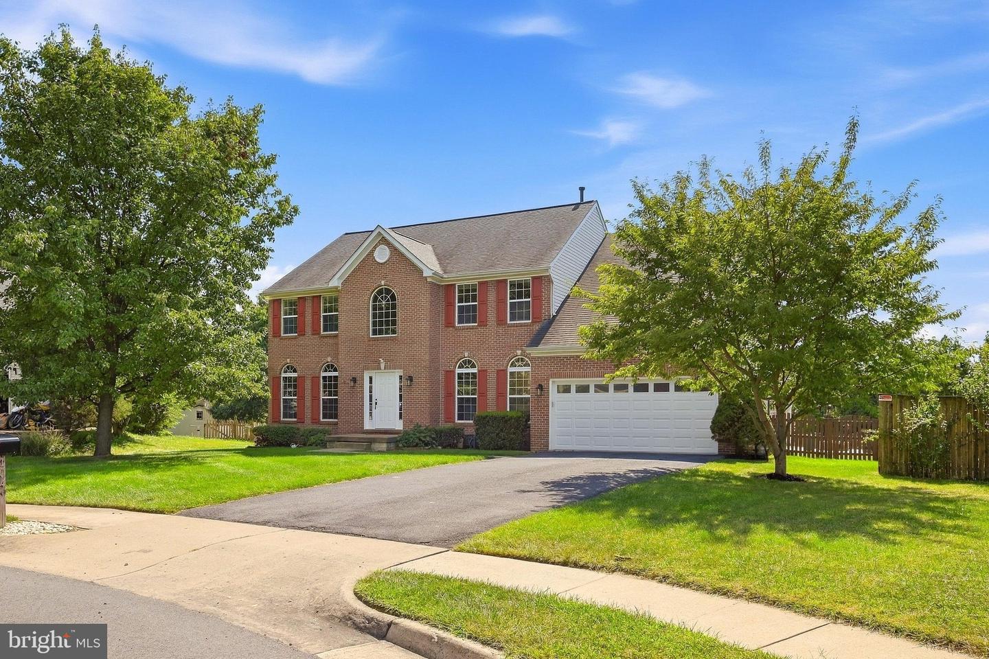 104 Yarrow Ct Property Photo 1