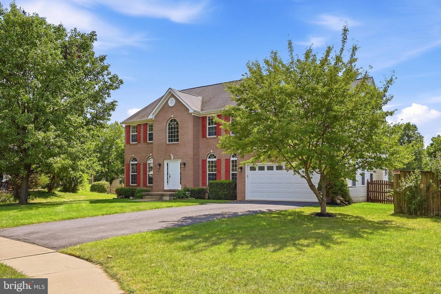 104 Yarrow Ct Property Photo 3