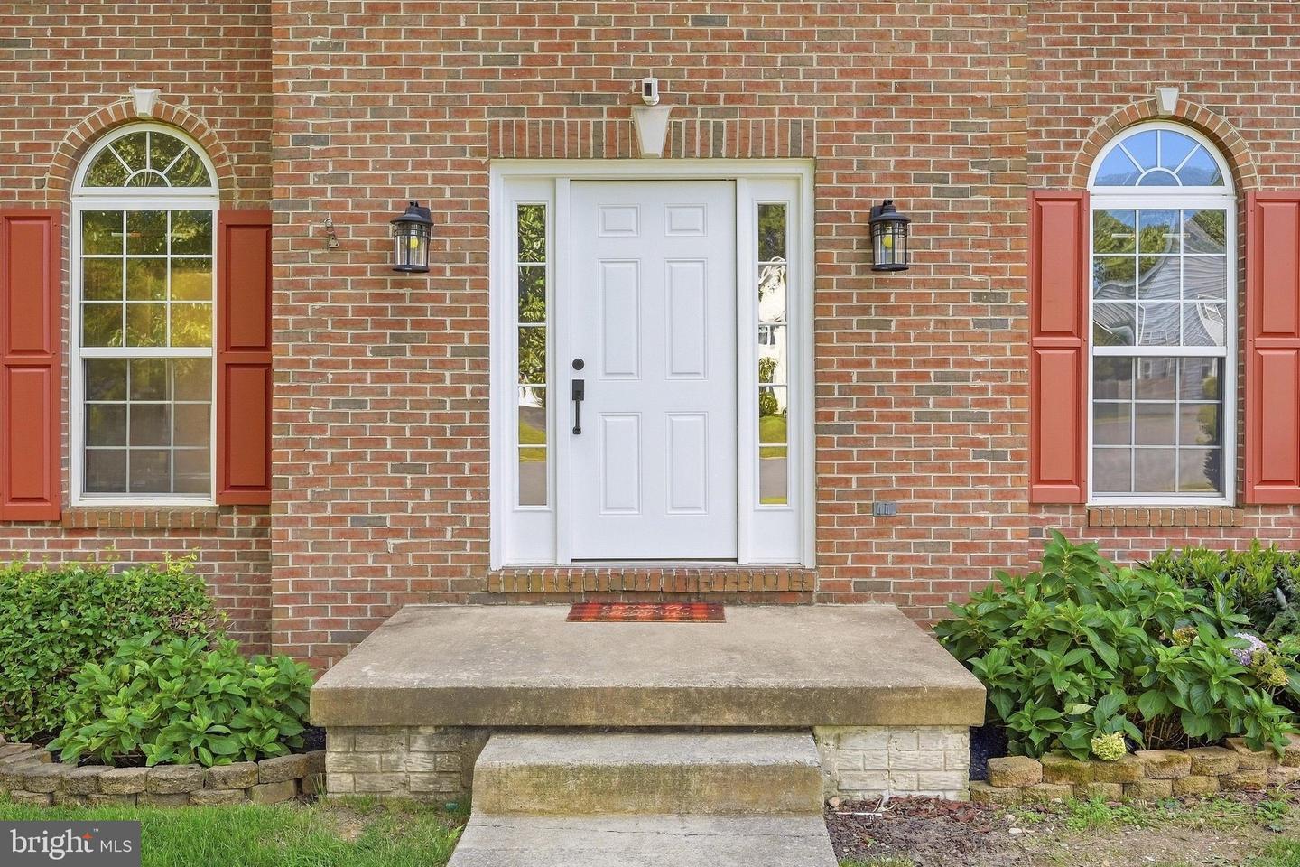 104 Yarrow Ct Property Photo 4