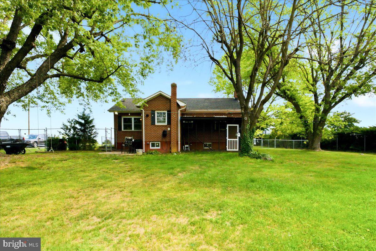1810 Chapel Rd Property Photo 34