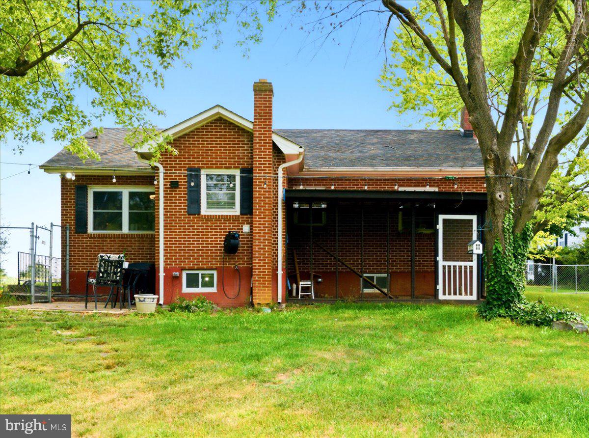 1810 Chapel Rd Property Photo 35