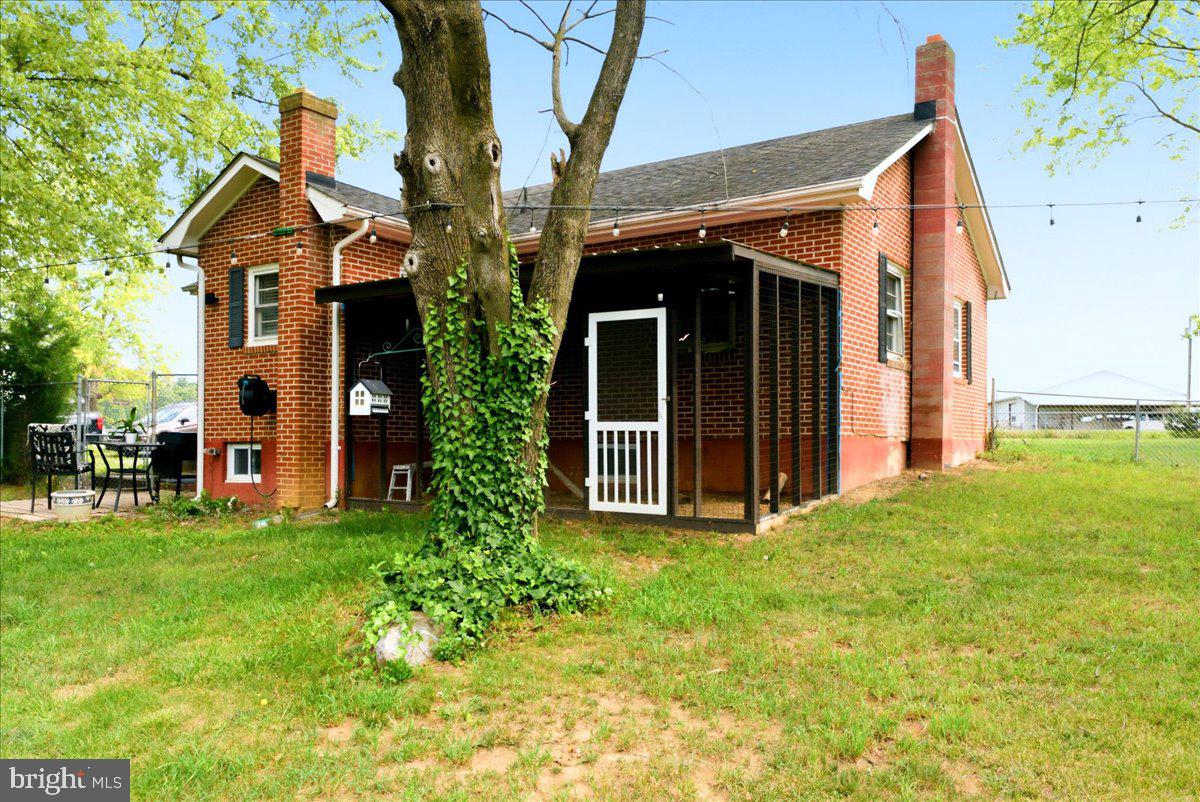 1810 Chapel Rd Property Photo 36