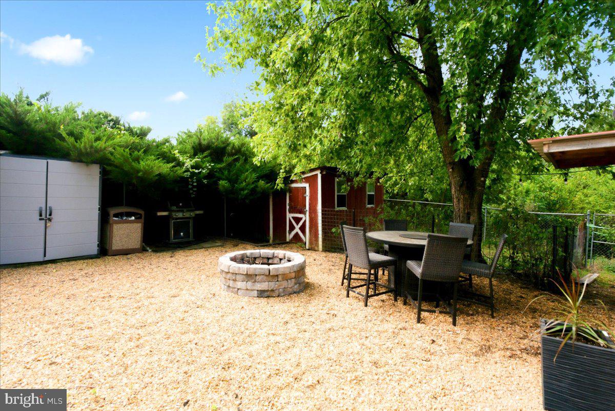 1810 Chapel Rd Property Photo 43