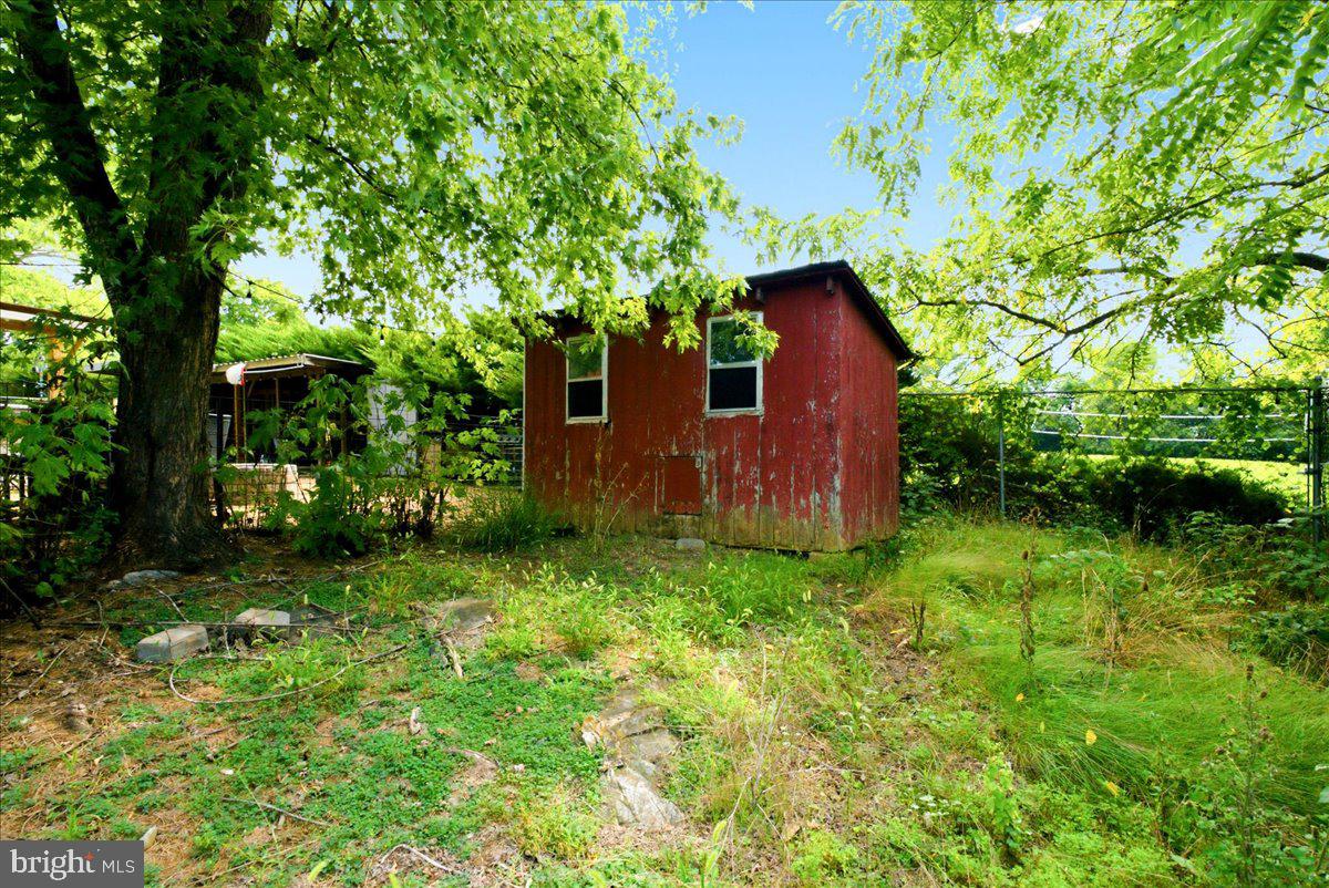 1810 Chapel Rd Property Photo 47