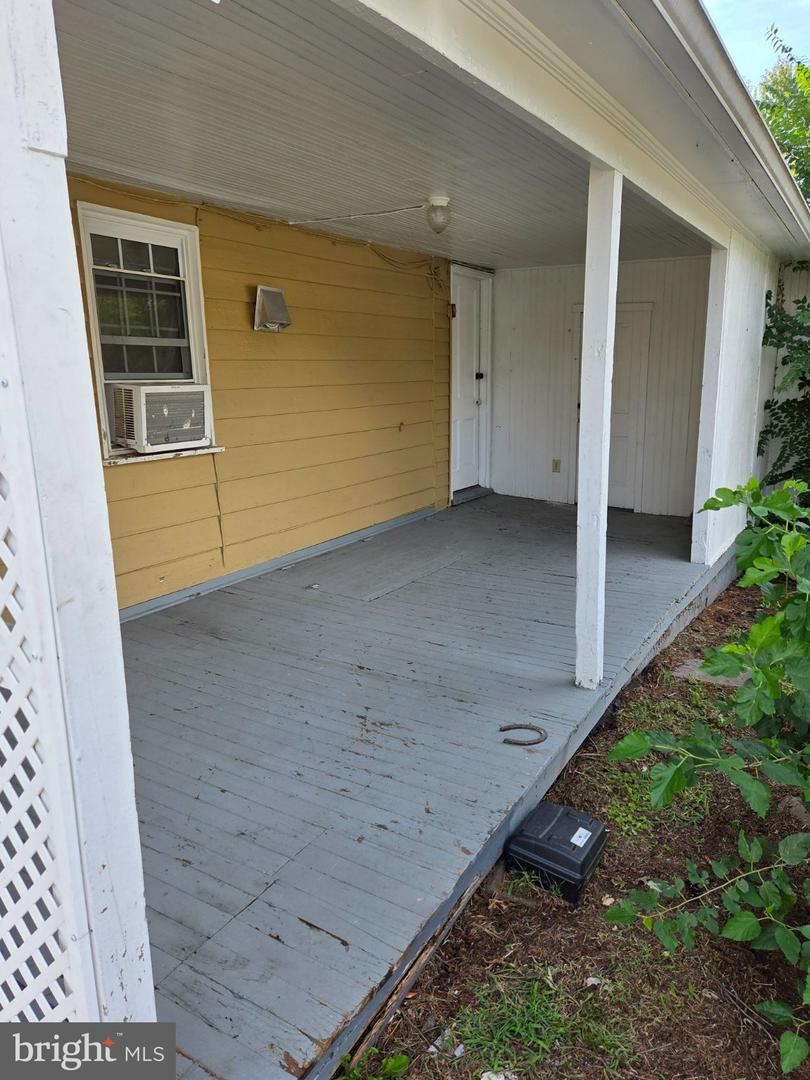 5335 Germain St Property Photo 7