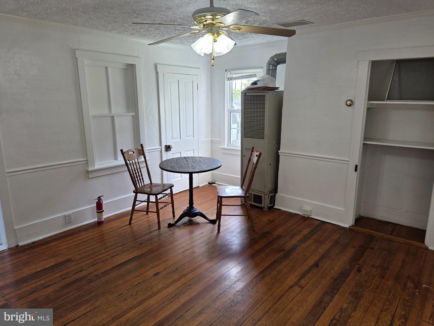 5335 Germain St Property Photo 11