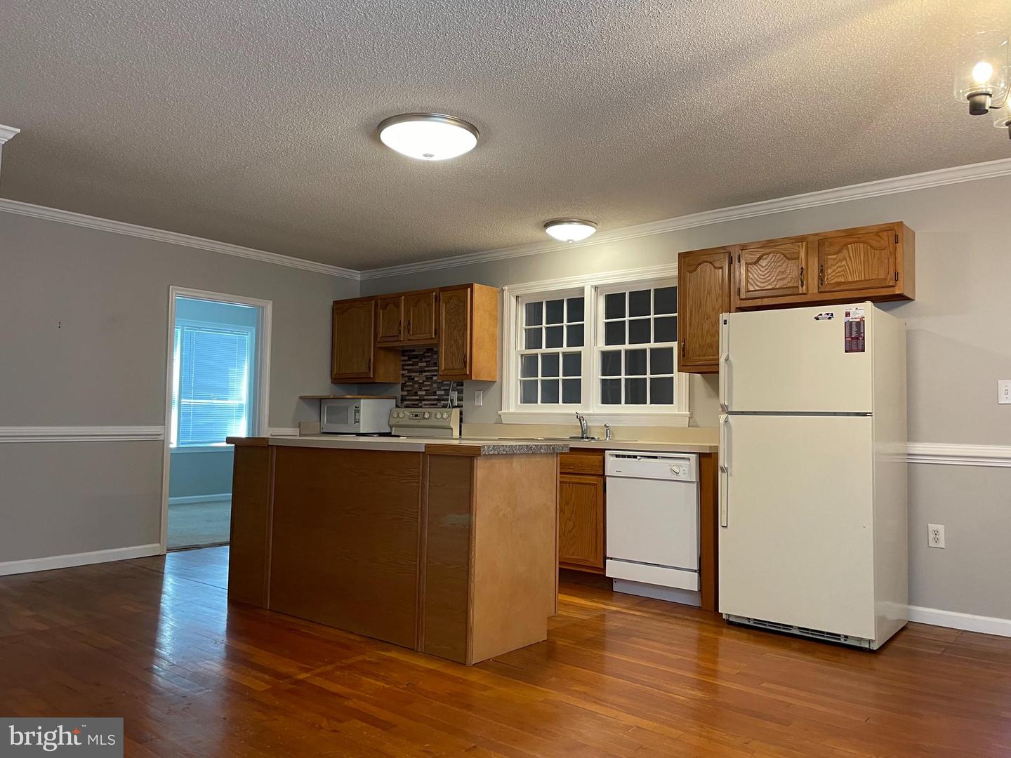 573 Fairfax Pike Property Photo 7