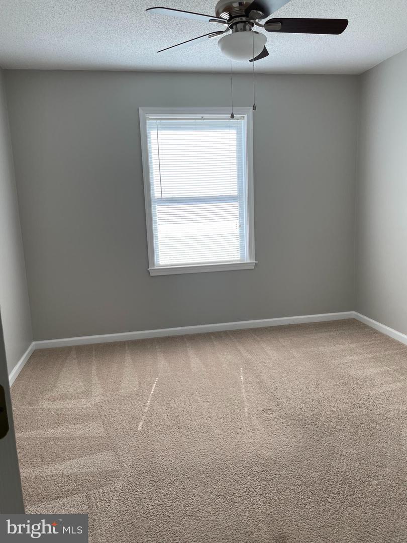 573 Fairfax Pike Property Photo 13