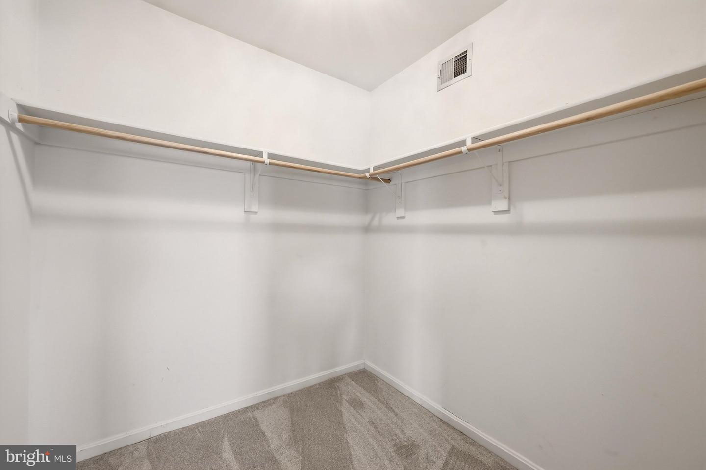 114 Nassau Dr Property Photo 32