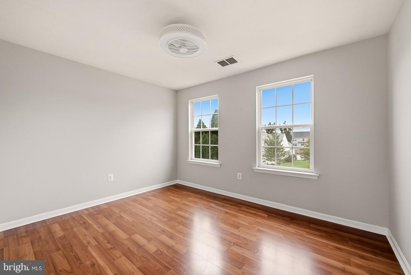 114 Nassau Dr Property Photo 43
