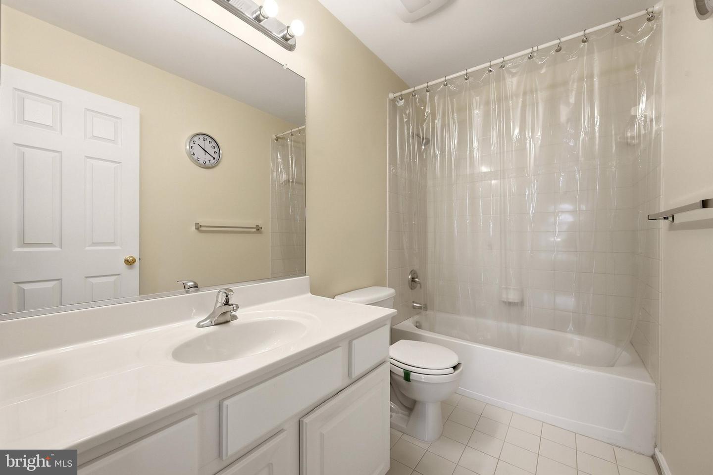 114 Nassau Dr Property Photo 49
