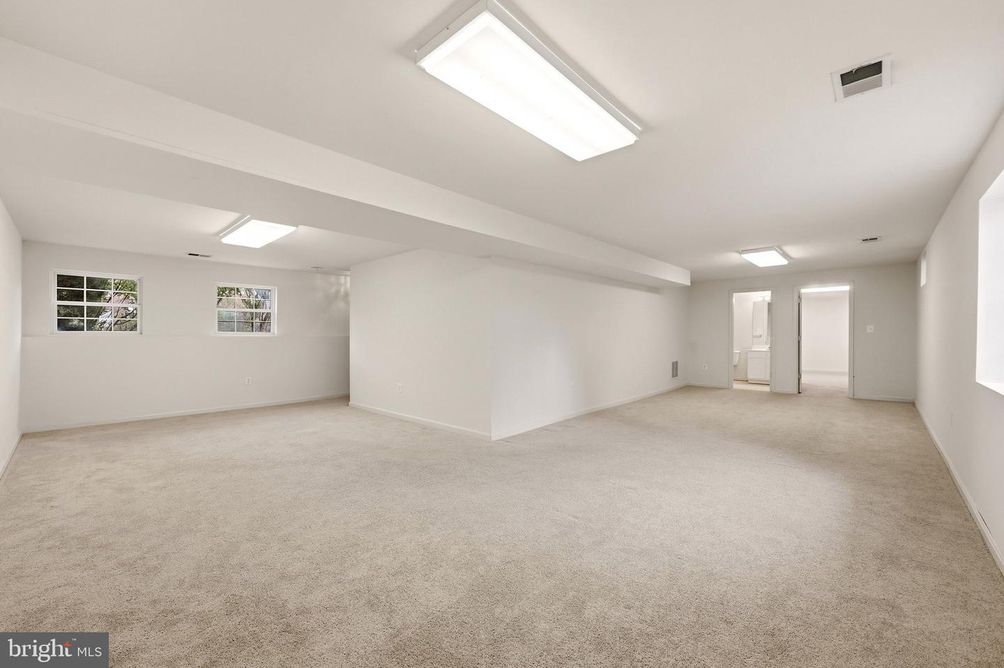 114 Nassau Dr Property Photo 53