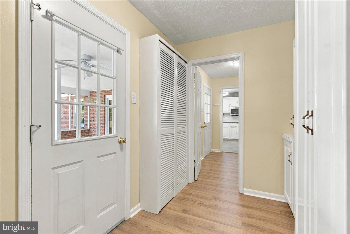 220 Greenfield Ave Property Photo 49