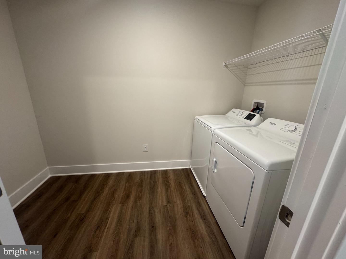 139 Wappinger Ter Property Photo 15