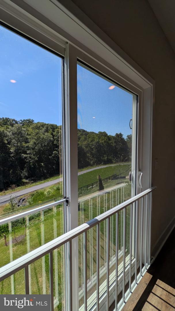 139 Wappinger Ter Property Photo 33