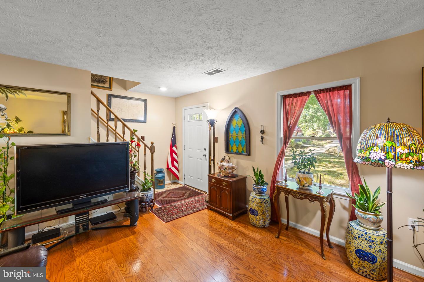 245 Glenridge Drive Property Photo 4