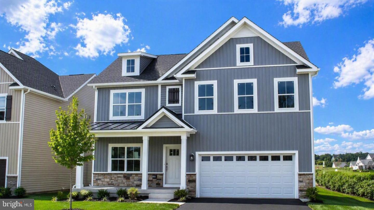 143 WAPPINGER TER Property Photo 1