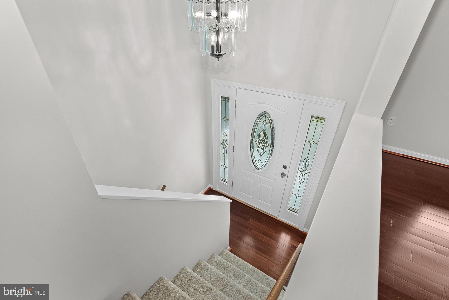 187 Village Ct Property Photo 14