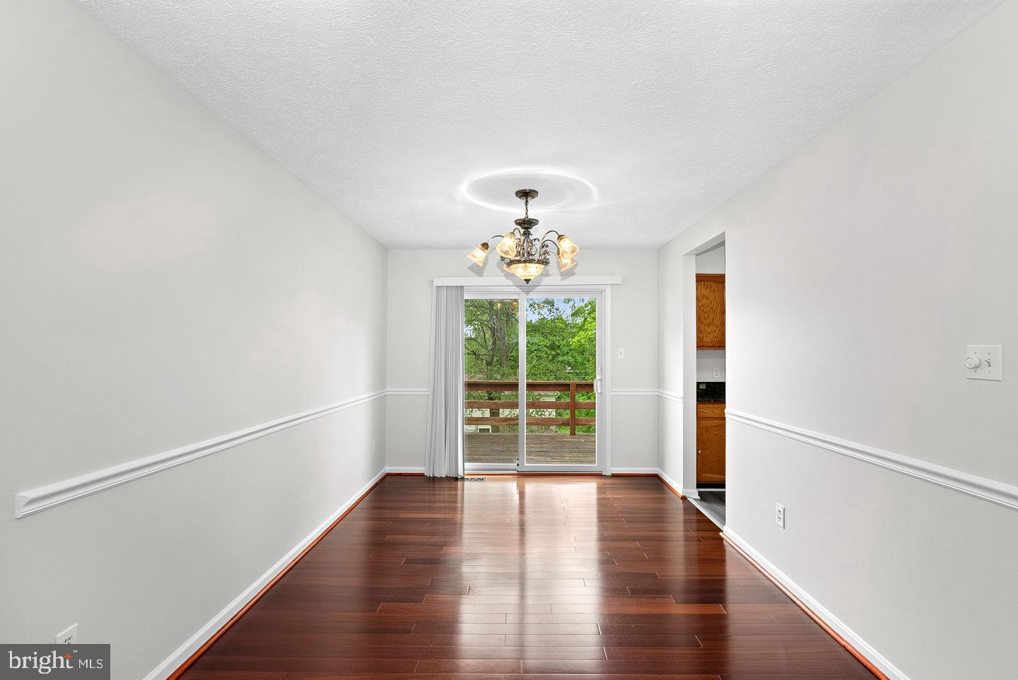 187 Village Ct Property Photo 20