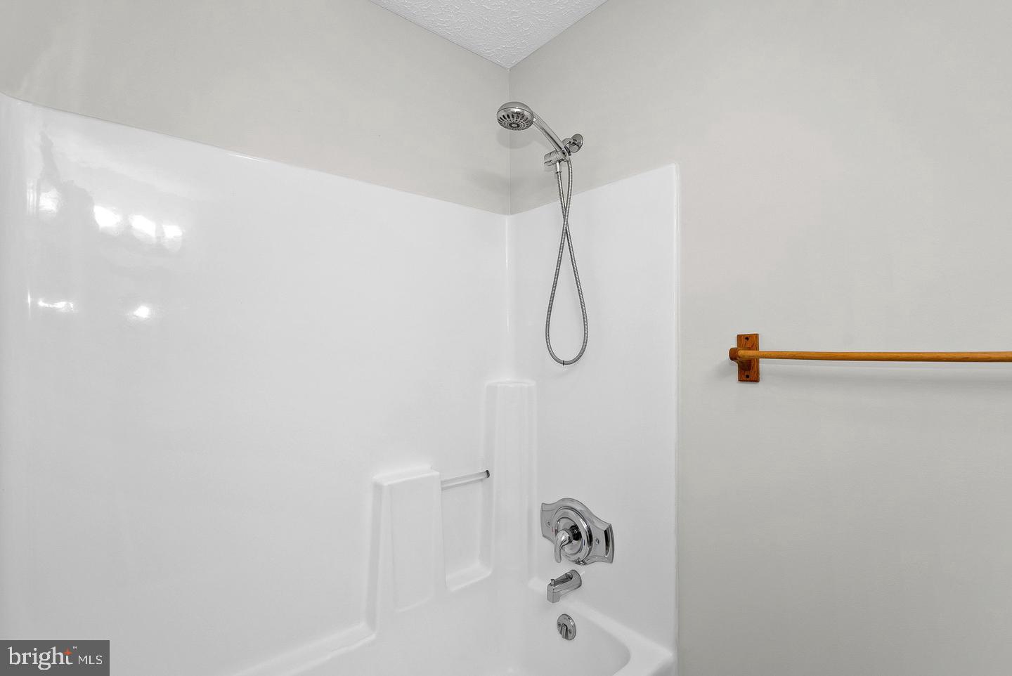 187 Village Ct Property Photo 38